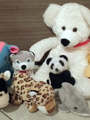Set of 8 plush toys, soft and cuddly