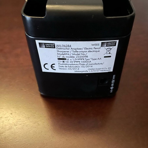 Electric sharpener with batteries like new