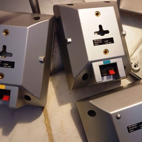 Speakers 4Ω 20W used, set of four with one stand