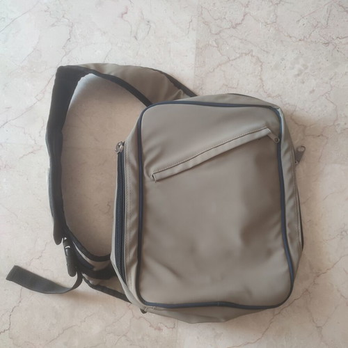Sling bag crossbody gray, like new, 32x28x10 cm