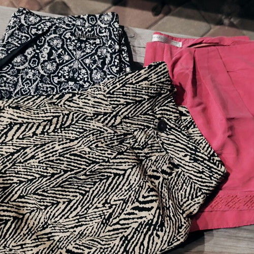 Shorts pack of 3 like new, pink and patterned fabrics
