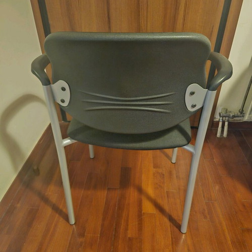 Visitor chair used, fabric, lightweight and sturdy