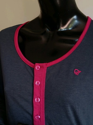 NORRONA women's long sleeve blouse size S like new, gray and purple