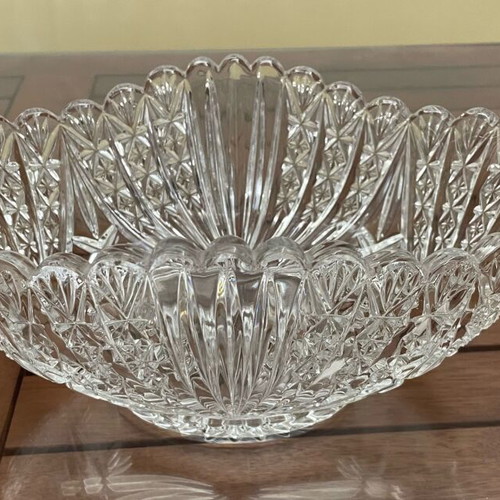 Crystal gondola heavy with windmill carving like new