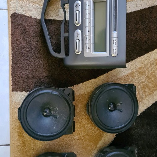 Honda Jazz gd3 factory radio CD like new with speakers