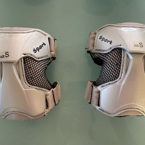 Protective set used, size Small