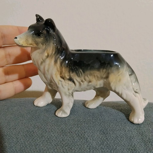 Porcelain collie dog figure used, bud vase