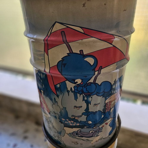 Vintage μεταλλικός τενεκές Nestlé με μπλε αρκουδάκι μεταχειρισμένος, retro 80s/90s