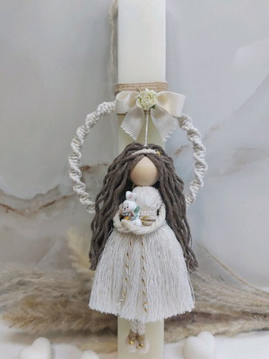 Scented candle with handmade macrame doll and wreath