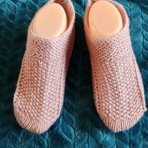 Women's knitted slippers new, dusty rose