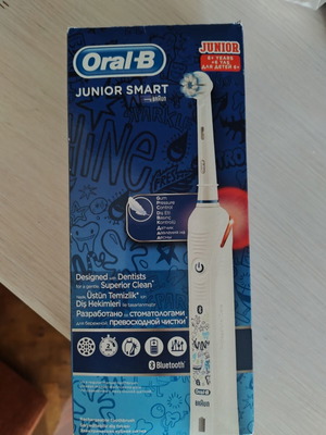 Oral-B Junior Smart 6+ electric toothbrush like new