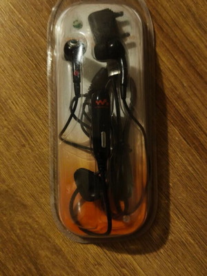 Sony Ericsson Handsfree earbuds for K750, W810, K510, W550