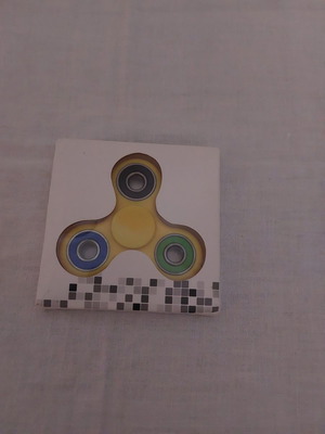 Spinner in yellow color new