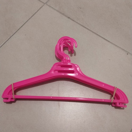 Children's hangers like new