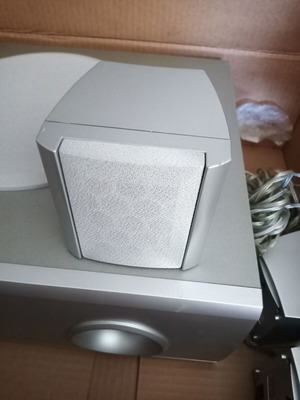 5.1 sound system like new with 5 speakers, woofer and cables