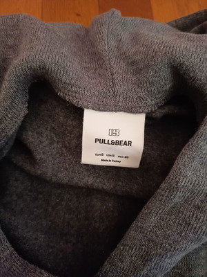 Pull & Bear gray sweatshirt like new