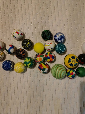 Marbles various like new, pack