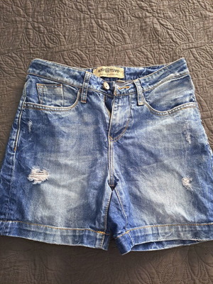 Attrattivo denim shorts like new, size W25, blue