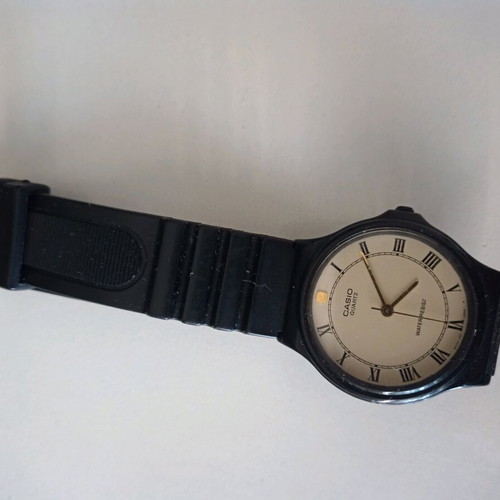 Orient quartz used, black, functional with light scratches