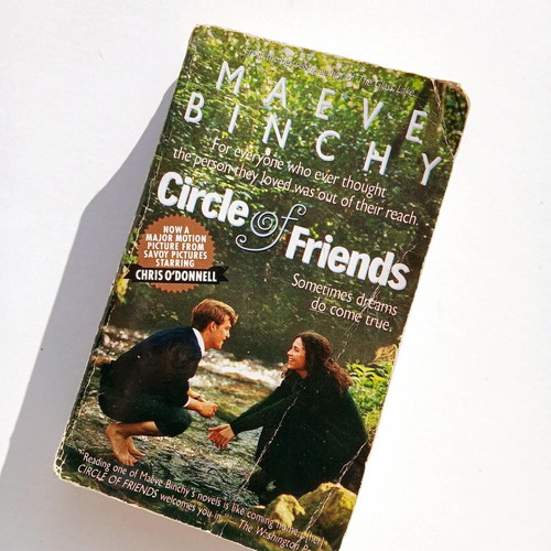 Book Circle of Friends by Maeve Binchy used, English language