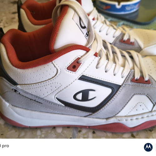 Champion vintage athletic sneakers like new, size 46, white and gray