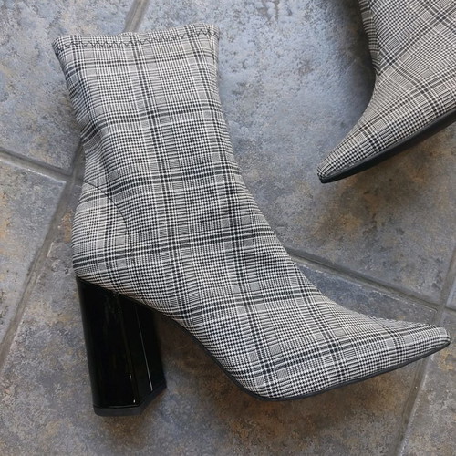 Jeffrey Campbell ankle boots new, size 37, square heel