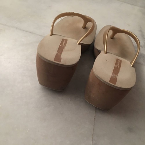 Ipanema platform sandals like new, size 36