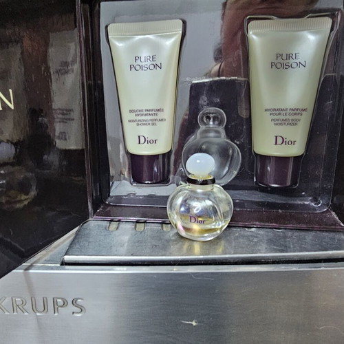 Dior Pure Poison set with 5ml edp, 20ml shower gel and body lotion, old formula