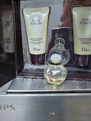 Dior Pure Poison set with 5ml edp, 20ml shower gel and body lotion, old formula