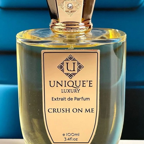 Crush On Me by Unique'e Luxury decant 5 ml new