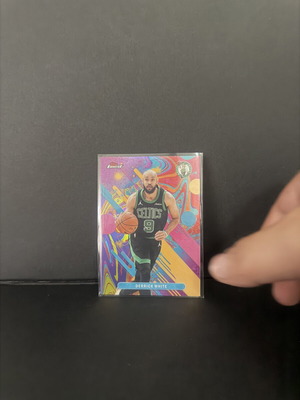 Topps 2025-26 Finest Oil Spill Derrick White #23 Celtics card new