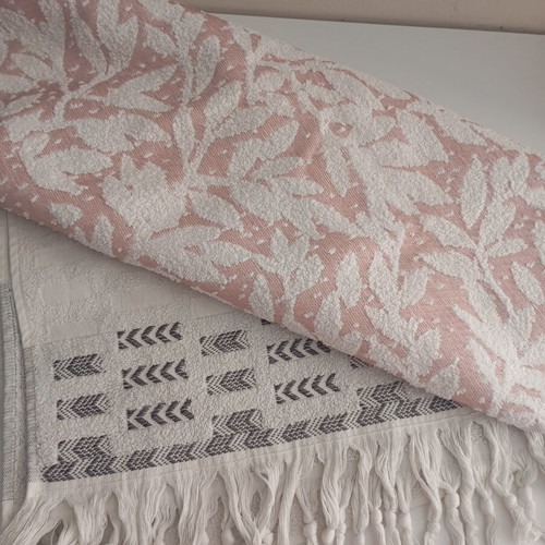 Bath Towels Set of 2 new, 130x70 cm