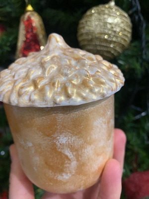 Soy Wax Candle Handmade Acorn-Shaped Container with Choice of Scent