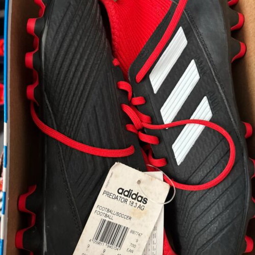 Adidas Predator 18.3 football shoes, men's, black, size 43.5