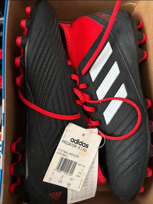 Adidas Predator 18.3 football shoes, men's, black, size 43.5