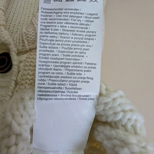 White knitted cardigan vest s.Oliver size M like new