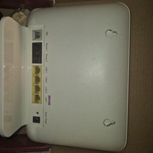 Cosmote OTE Speedport Entry 2i Router used with accessories