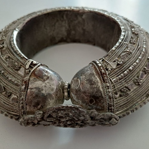 Vintage Bedouin Tribal Bracelet silver handmade, like new