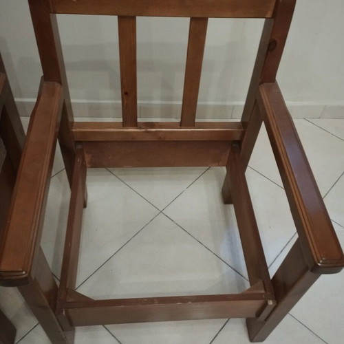 Set of 2 used wooden armchairs with cushions