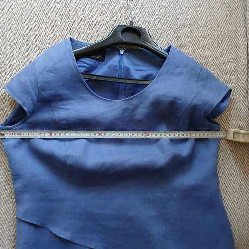 Madeleine blue linen dress like new, medium size