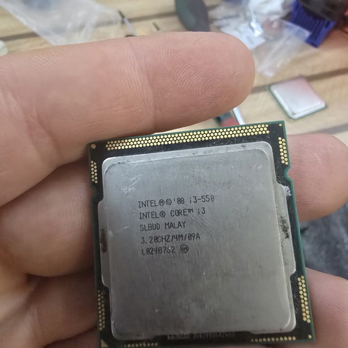 Intel Core i3-550 1156 processor, 2 cores, 4 threads, 3.20 GHz