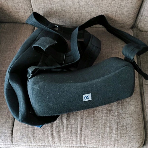 Shoulder immobilization brace