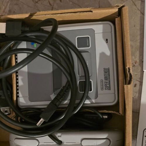 Nintendo Snes Mini console for spare parts, like new