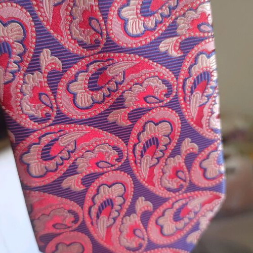 Silk tie new with unique paisley pattern, burgundy and blue