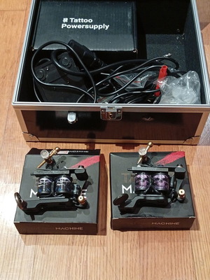 Tattoo Kit complete with 2 coil machines skull design and power supply