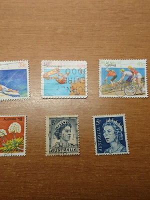 Australian stamps like new, pack of 8 pieces