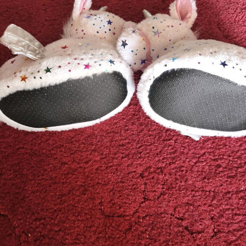 Unicorn slippers for girls size 33 like new