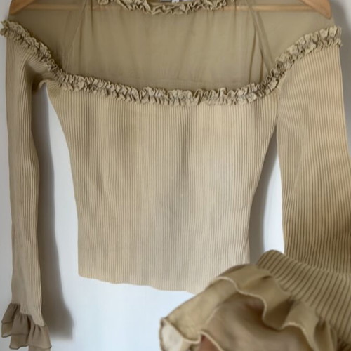 List beige fine knit blouse like new, size S