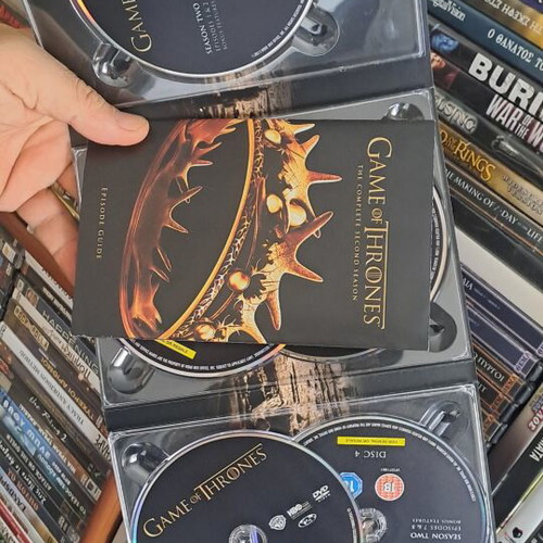 Game of Thrones DVD σεζόν 1 και 2 σαν καινούργιο με αγγλικούς υπότιτλους