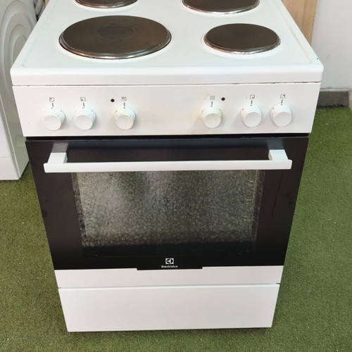 Electrolux electric stove with oven
